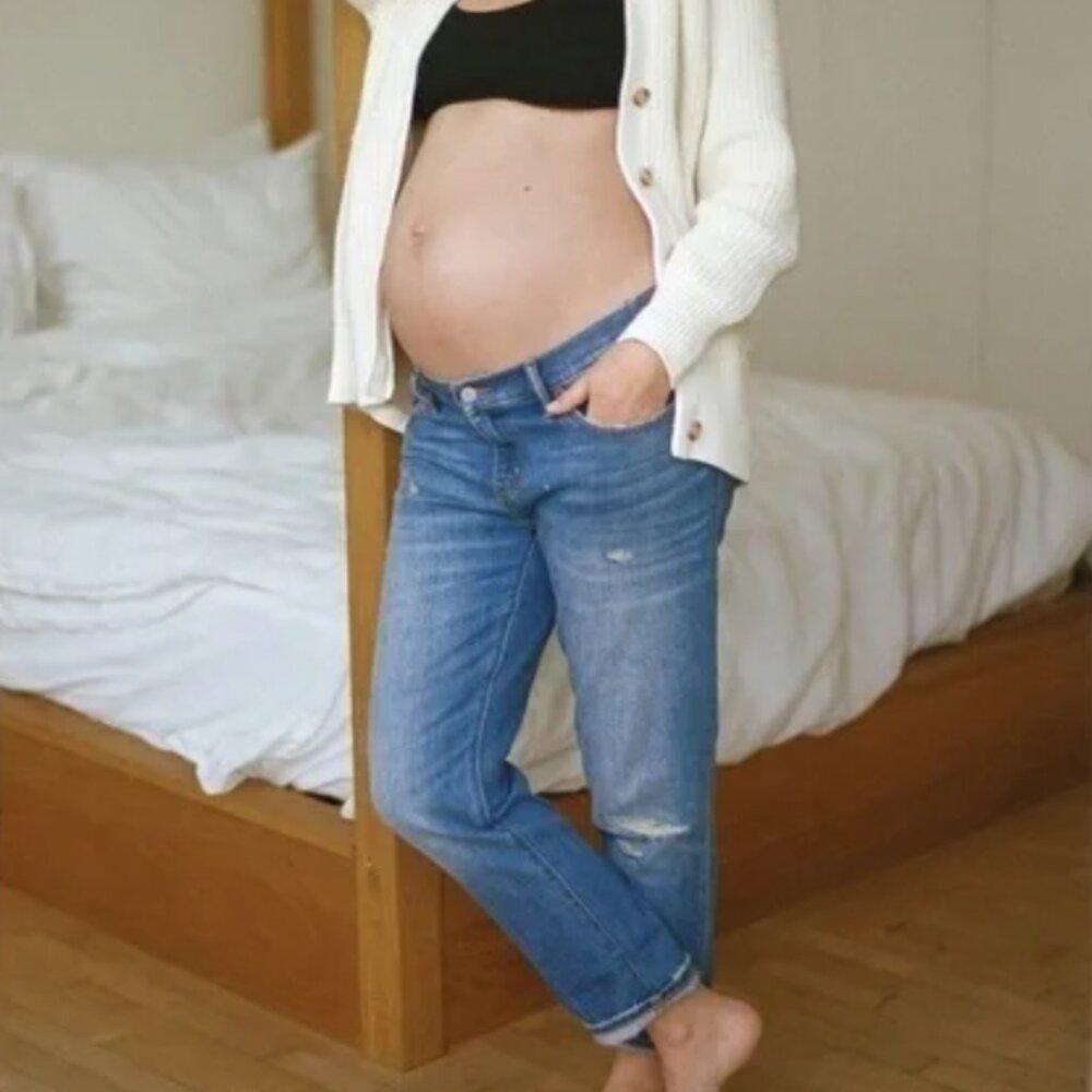 Hatch maternity boyfriend jeans 28 distressed